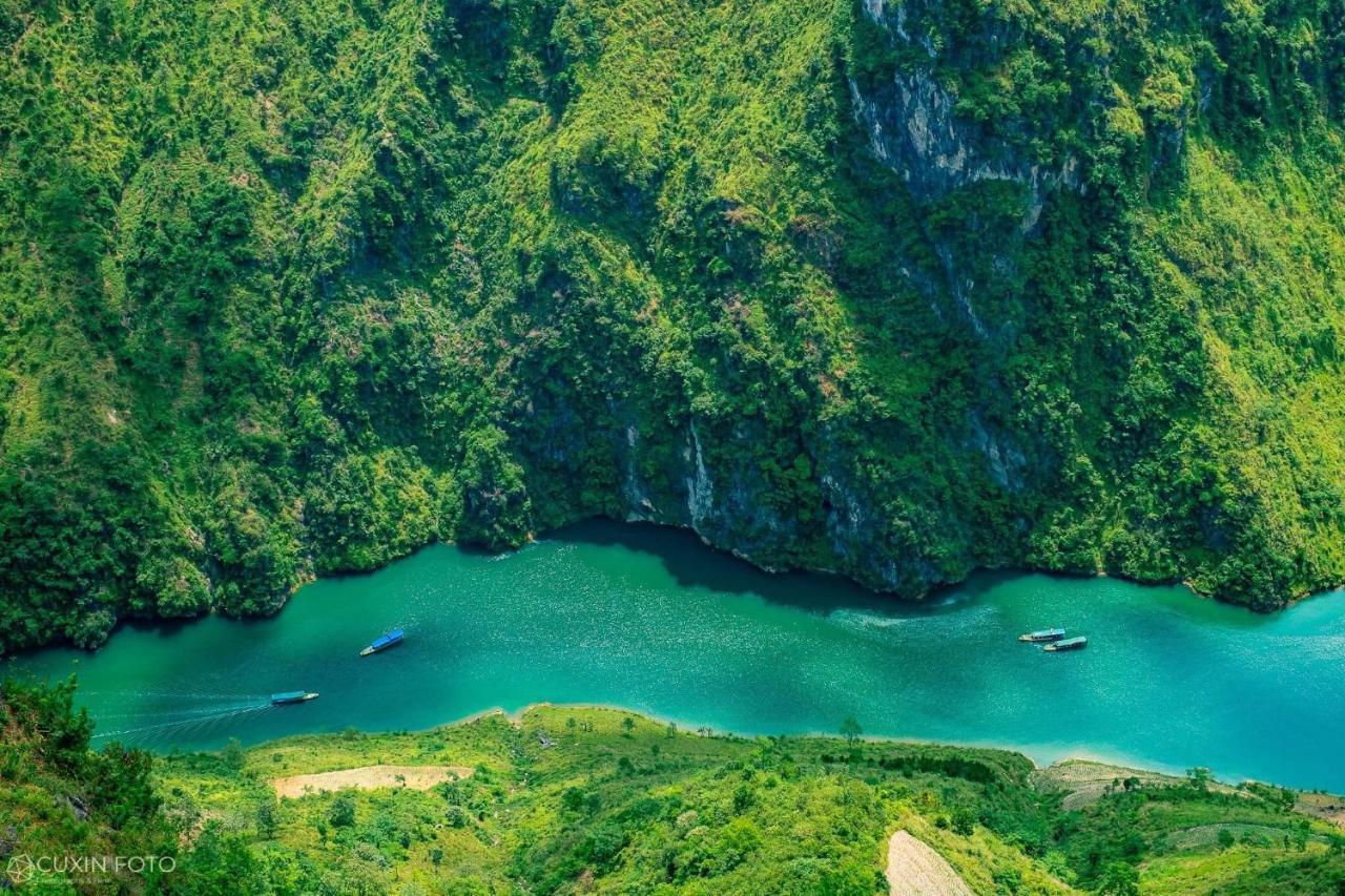 Ha Giang Safari Hostel & Motorbikes Экстерьер фото