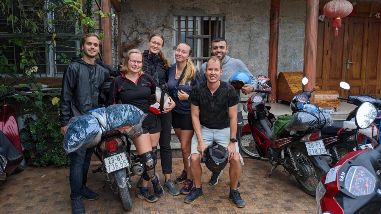 Ha Giang Safari Hostel & Motorbikes Экстерьер фото