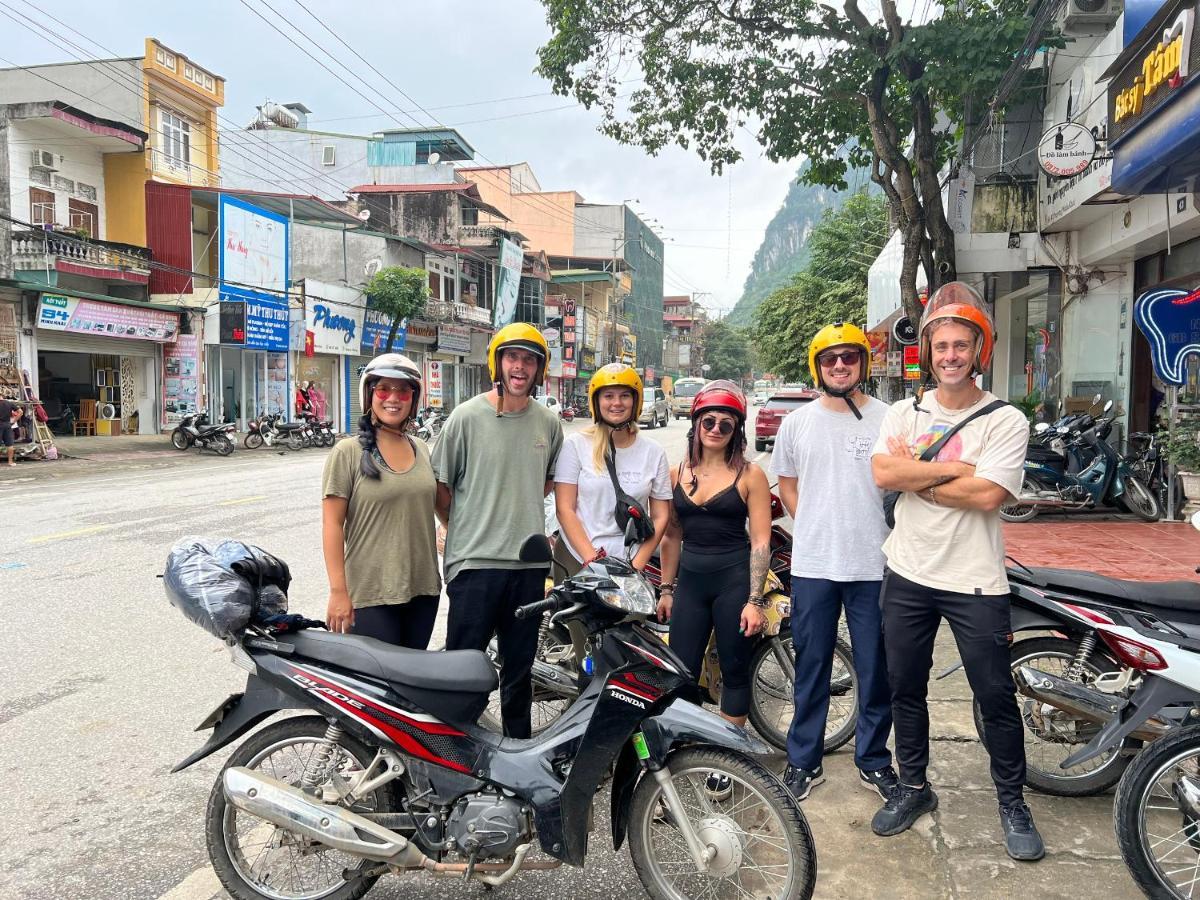 Ha Giang Safari Hostel & Motorbikes Экстерьер фото