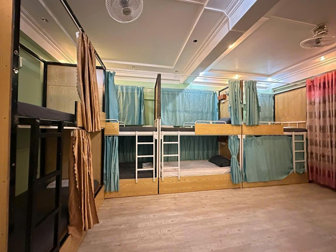 Ha Giang Safari Hostel & Motorbikes Экстерьер фото