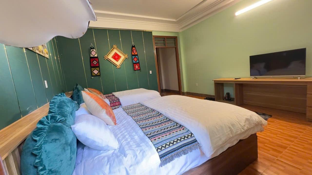 Ha Giang Safari Hostel & Motorbikes Экстерьер фото