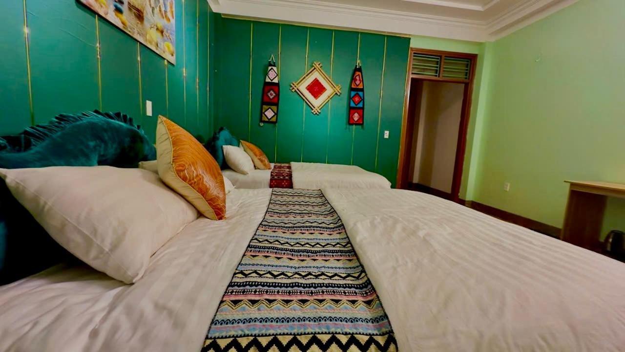 Ha Giang Safari Hostel & Motorbikes Экстерьер фото